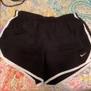 girls youth nike shorts!!